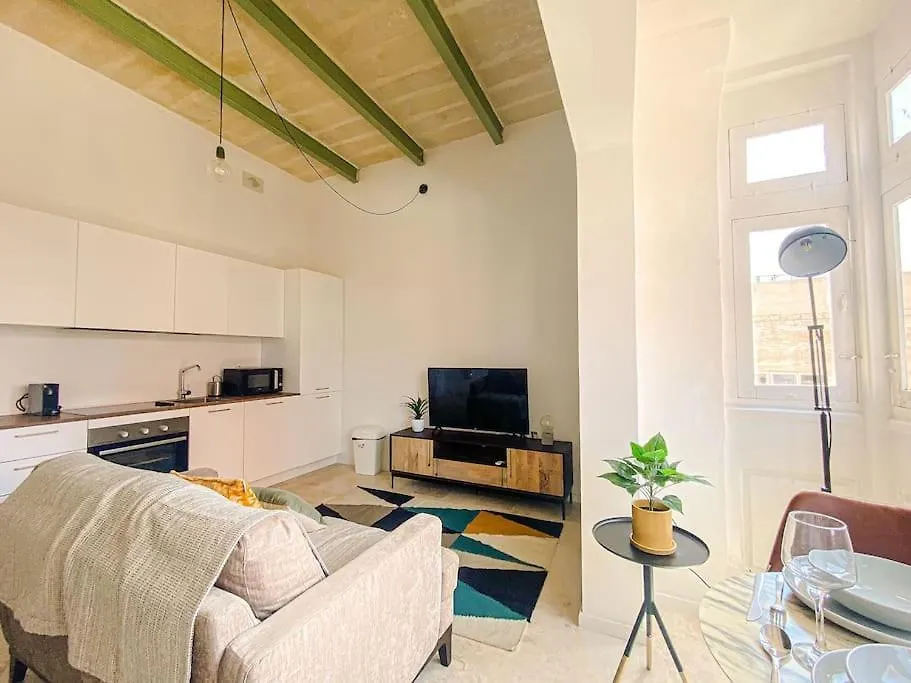 Designer Furnished - Entire Apartment Sliema 2B By Solea
