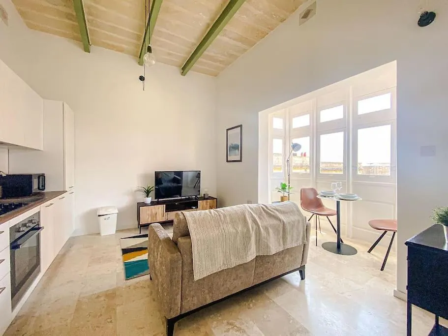 Designer Furnished - Entire Apartment Sliema 2B By Solea