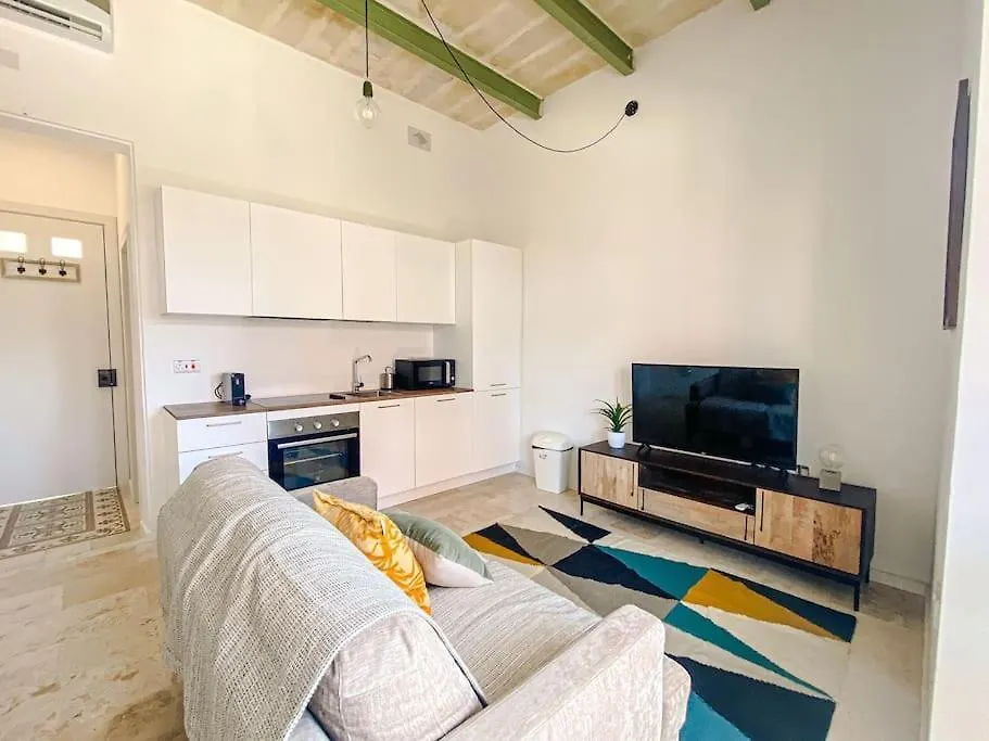 Designer Furnished - Entire Apartment Sliema 2B By Solea 0*,  Malta