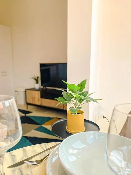 Designer Furnished - Entire Apartment Sliema 2B By Solea