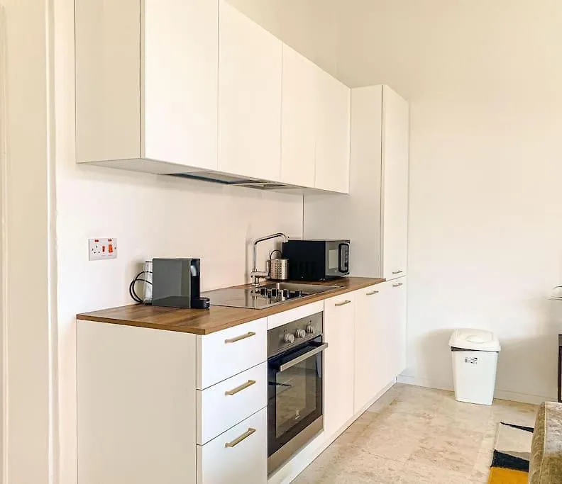 Designer Furnished - Entire Apartment Sliema 2B By Solea