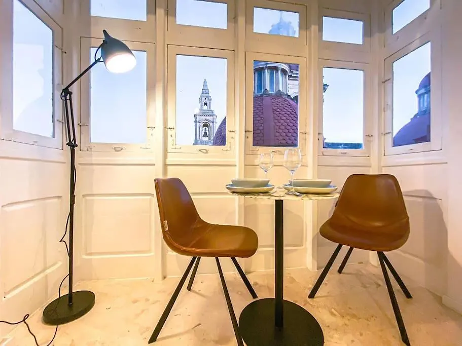 Designer Furnished - Entire Apartment Sliema 2B By Solea